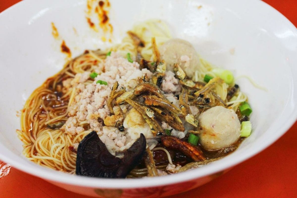 SG Food on Foot | Singapore Food Blog | Best Singapore Food | Singapore Food Reviews: Yan Kee (炎记) Noodle House @ South Bridge Road - 24 Hour Bak Chor MeeSua