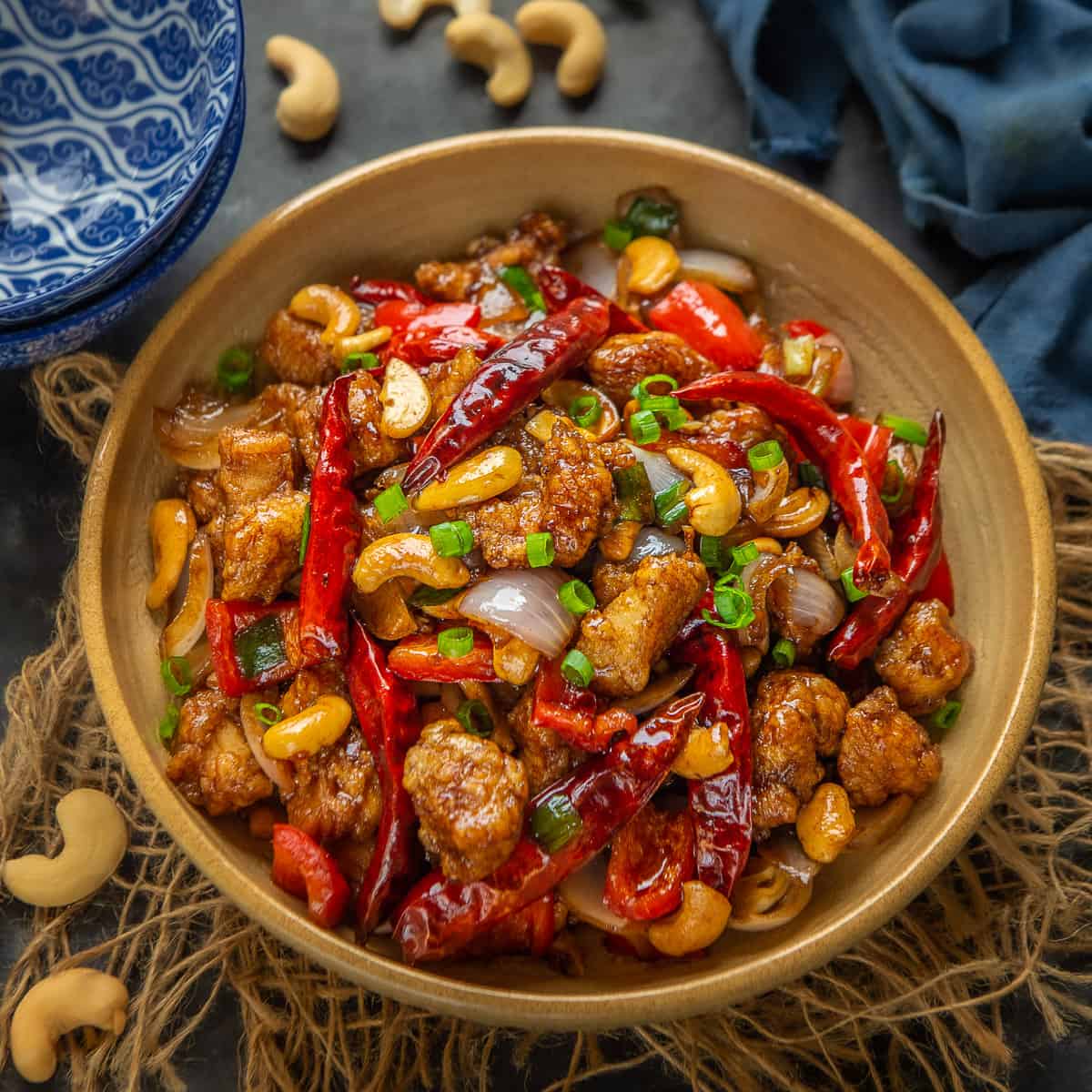 Chinese-style Chicken with Cashew